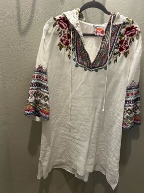 Johnny Was White Embroidered Floral Swim Coverup Tunic